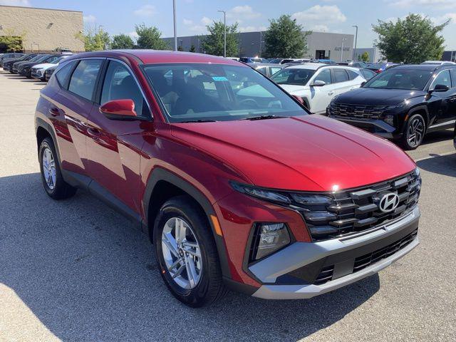 2025 Hyundai Tucson SE photo 3
