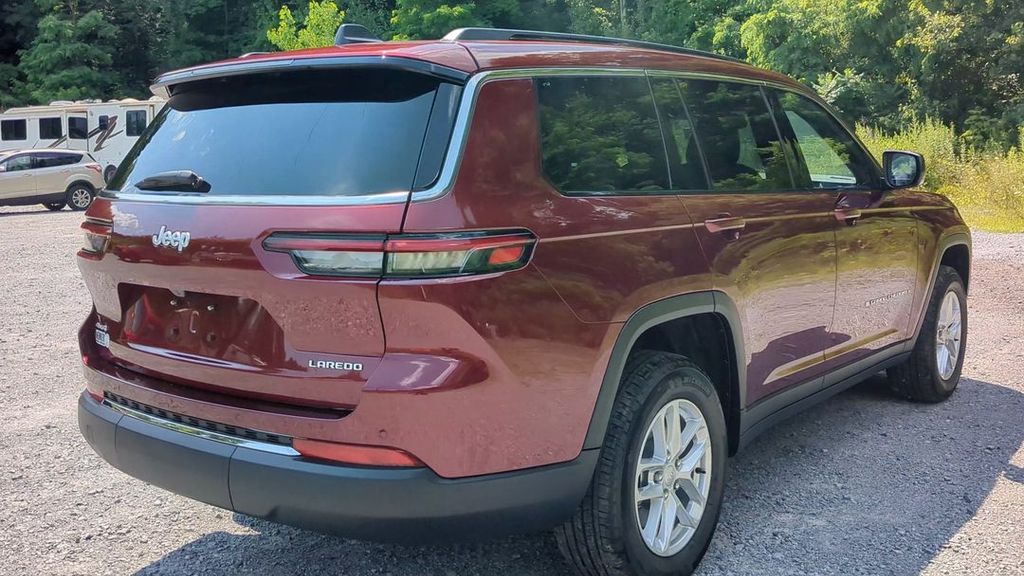 2025 Jeep Grand Cherokee Laredo X photo 7