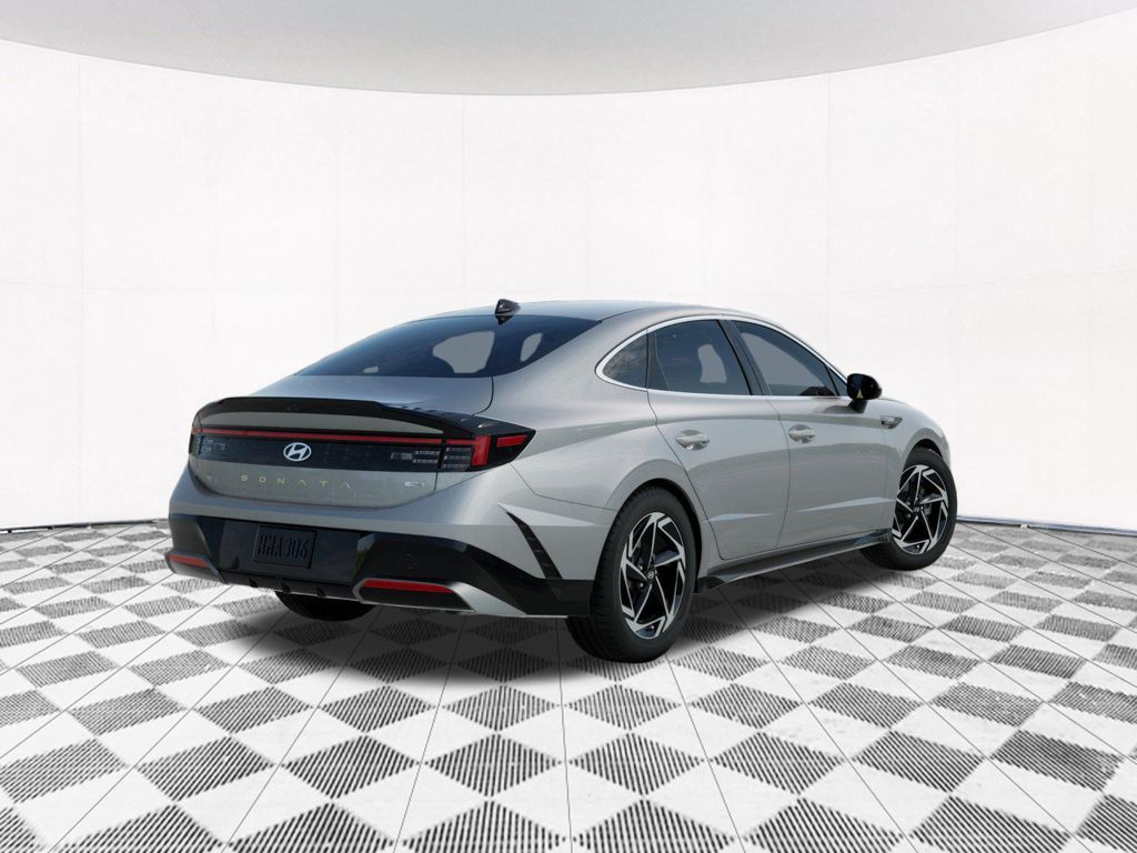 2026 Hyundai Sonata SEL Sport photo 4