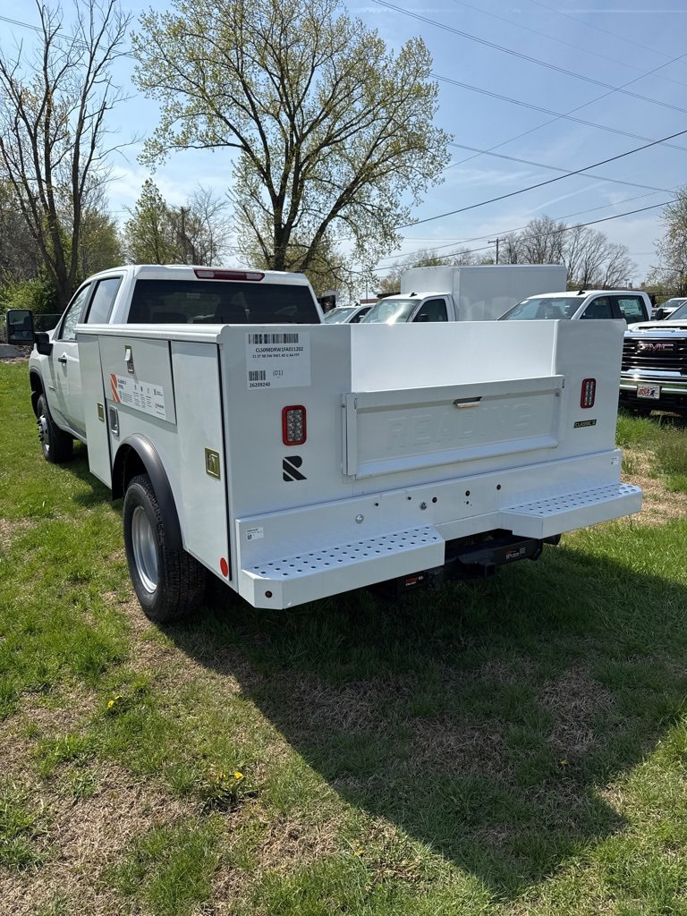 2024 Chevrolet Silverado 3500HD photo 4