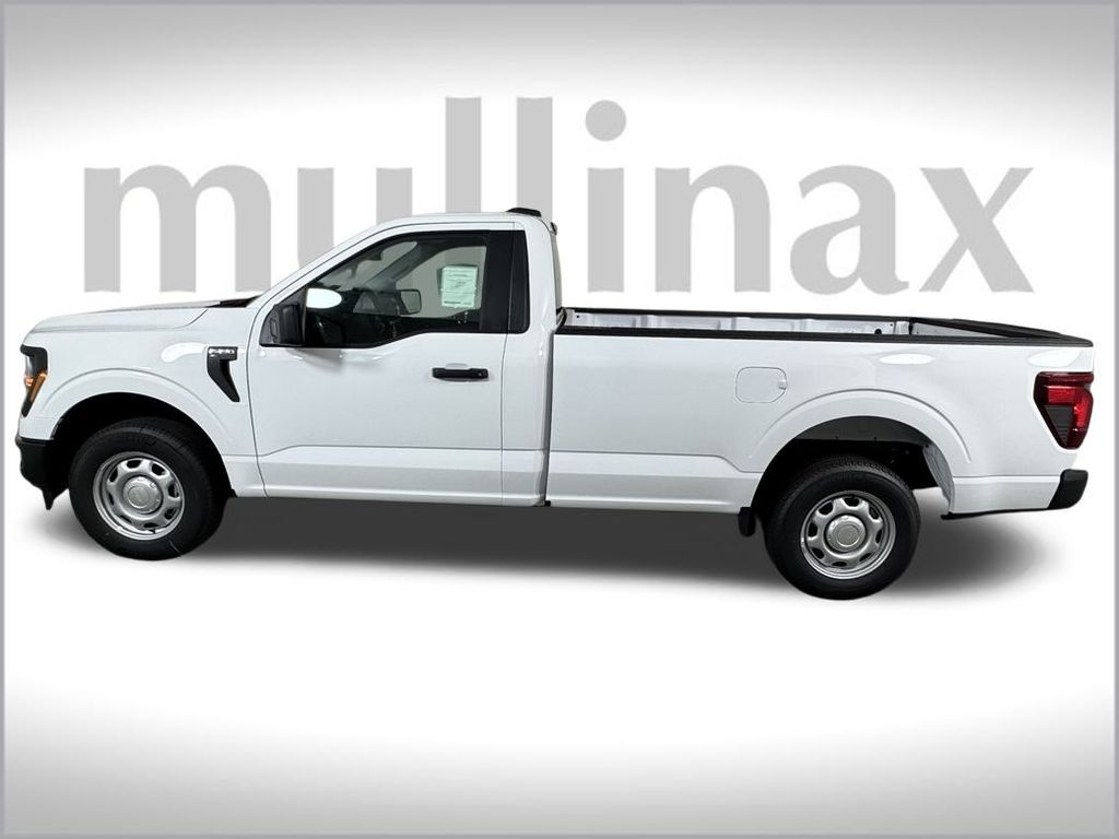 2025 Ford F-150 XL photo 2