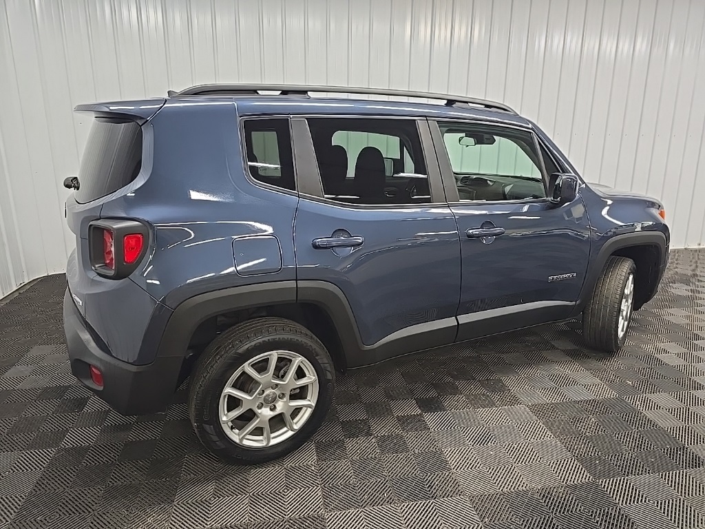 2020 Jeep Renegade Latitude photo 3