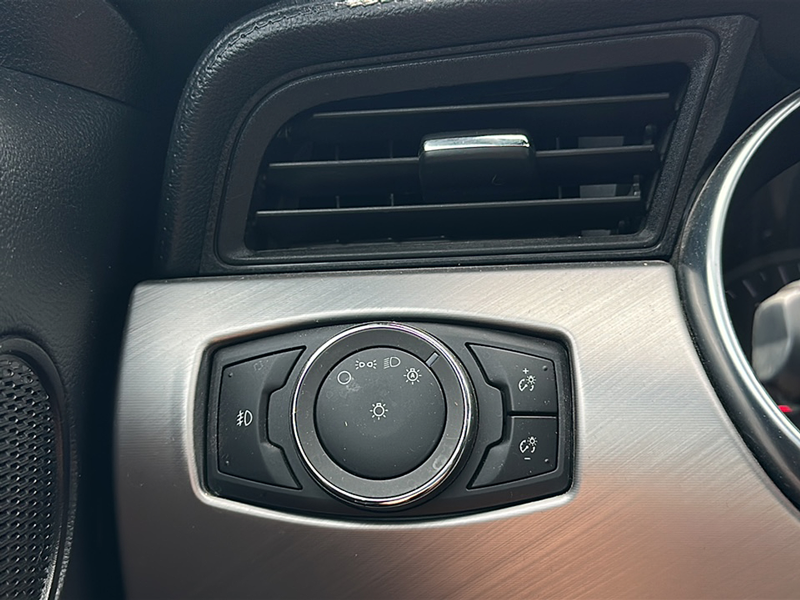 2023 Ford Mustang GT Premium photo 11