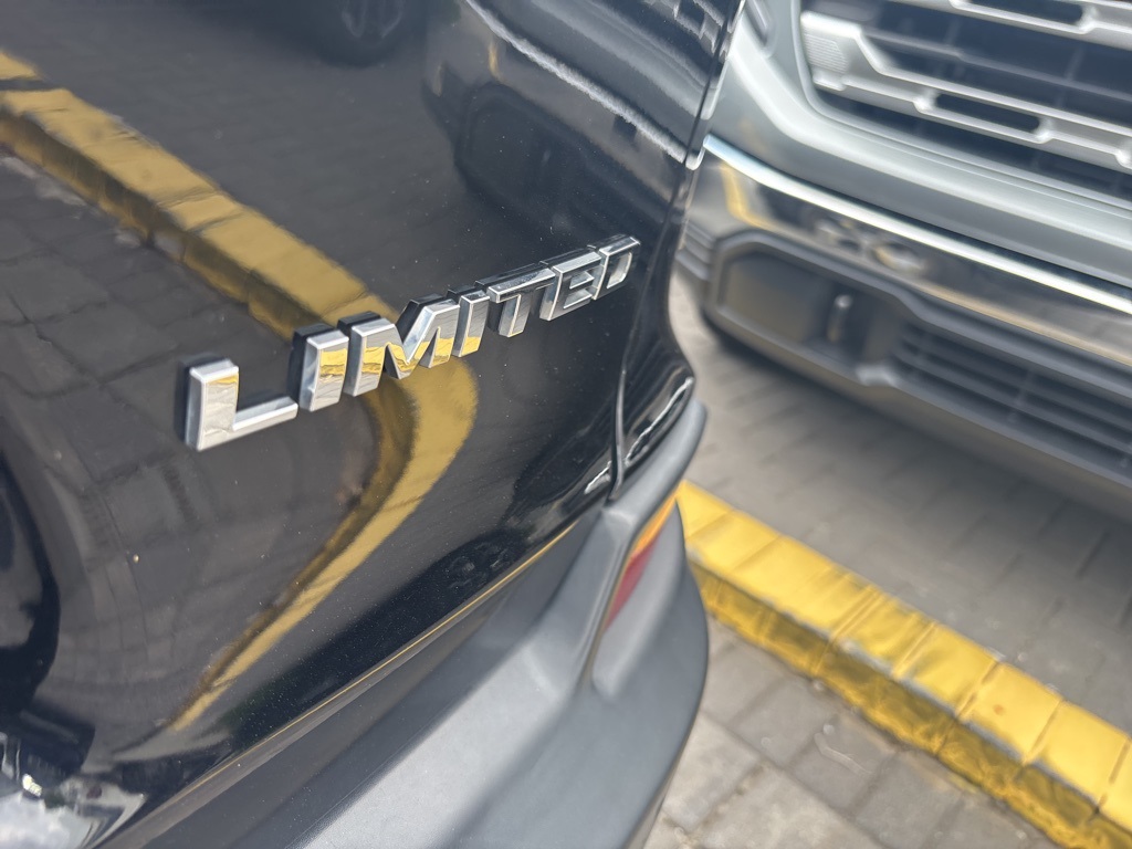 2019 Jeep Cherokee Limited photo 22