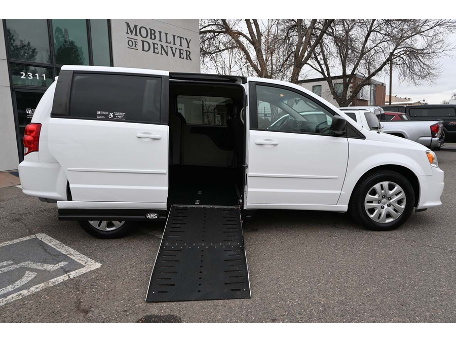 2016 Dodge Grand Caravan SE photo 17