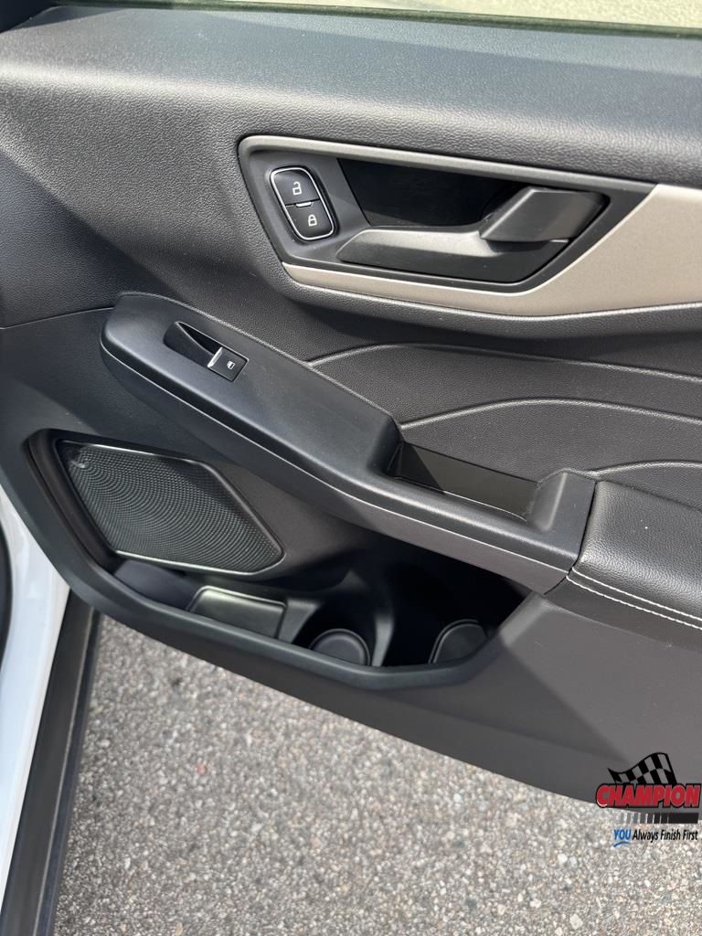 2022 Ford Escape SE photo 25