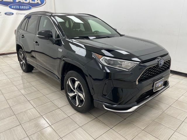 2021 Toyota RAV4 SE