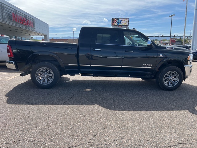 2022 Ram 2500 Limited photo 2