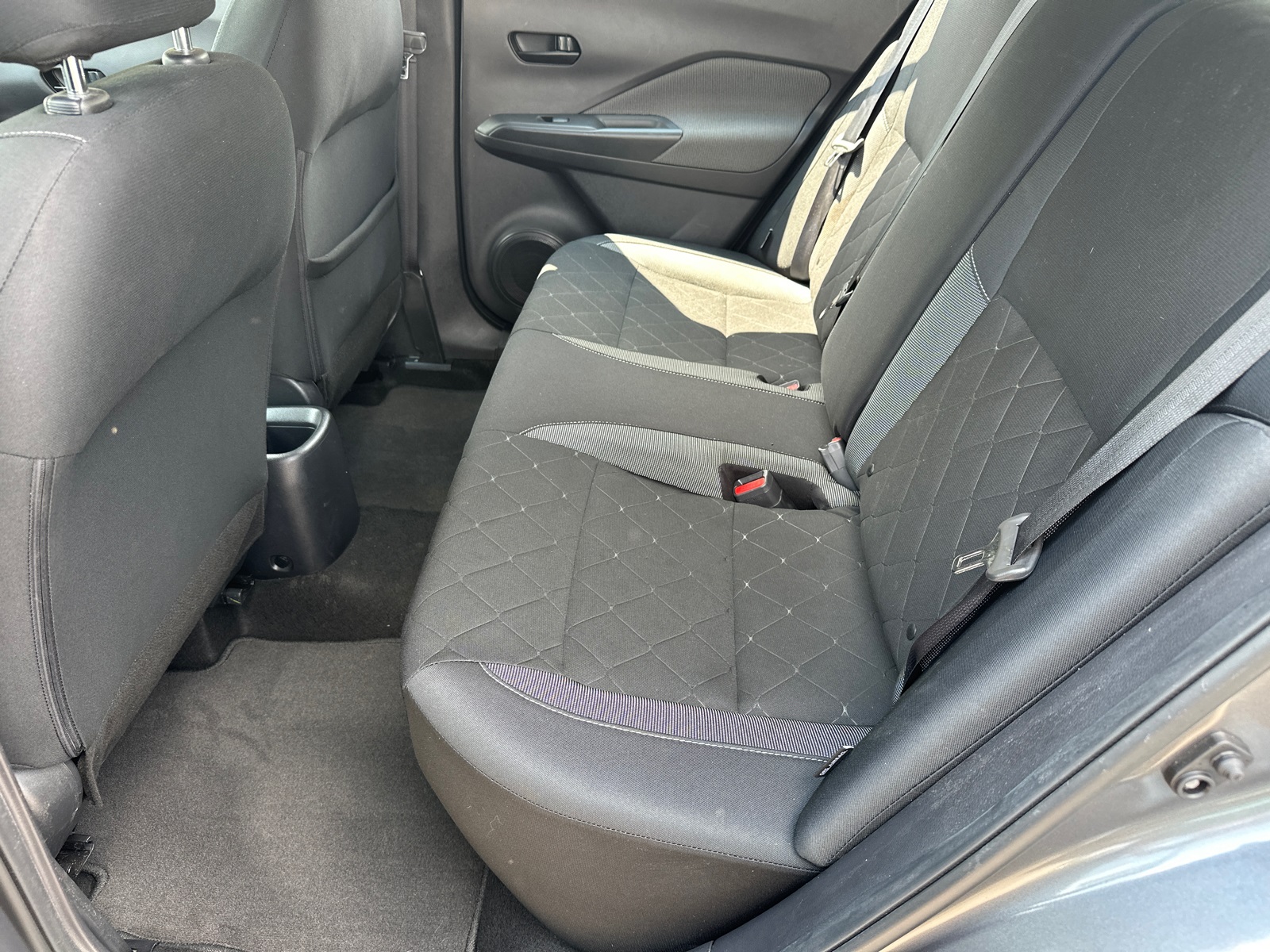 2020 Nissan Kicks S photo 19