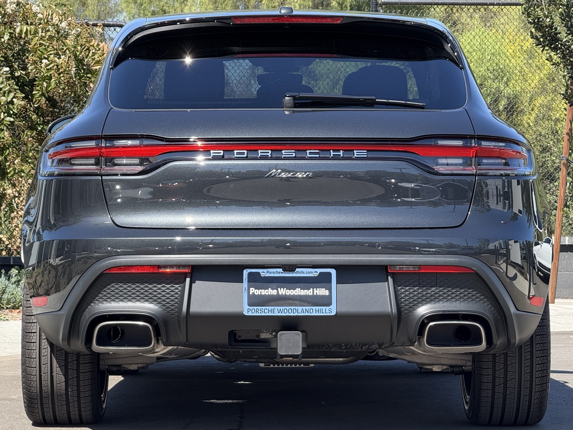 2025 Porsche Macan T photo 4