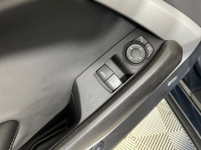 2019 Chevrolet Camaro 1LS 1LT photo 10