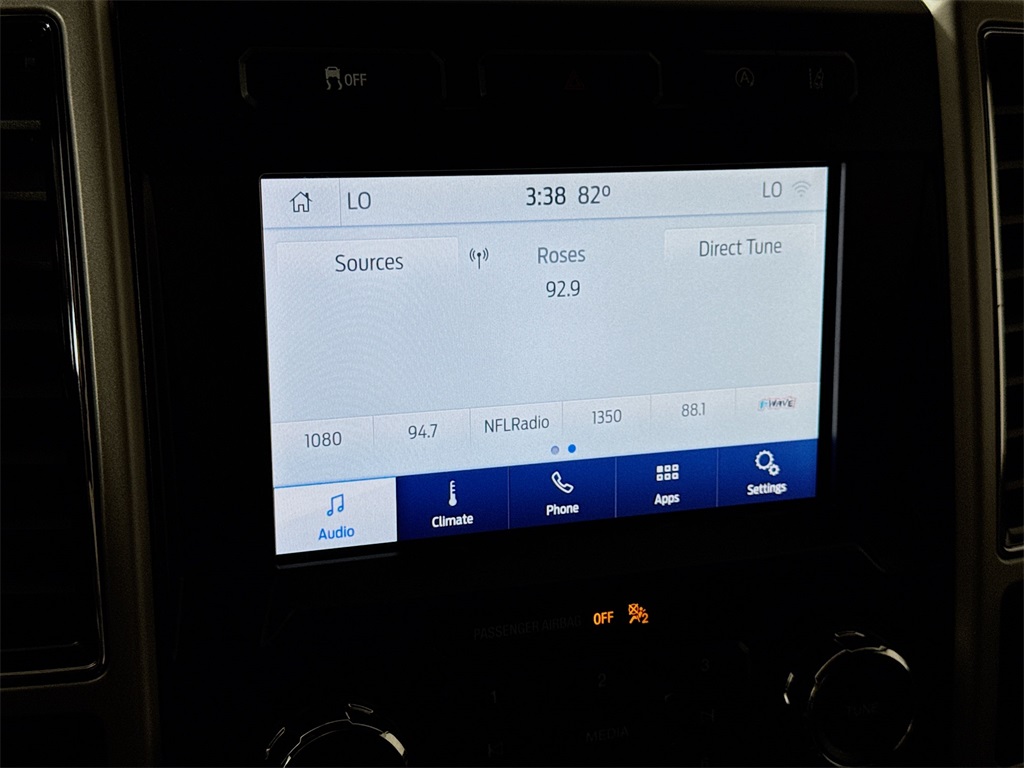 2020 Ford F-150 Lariat photo 25