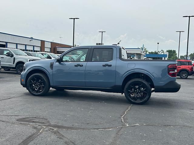 2025 Ford Maverick XLT photo 3