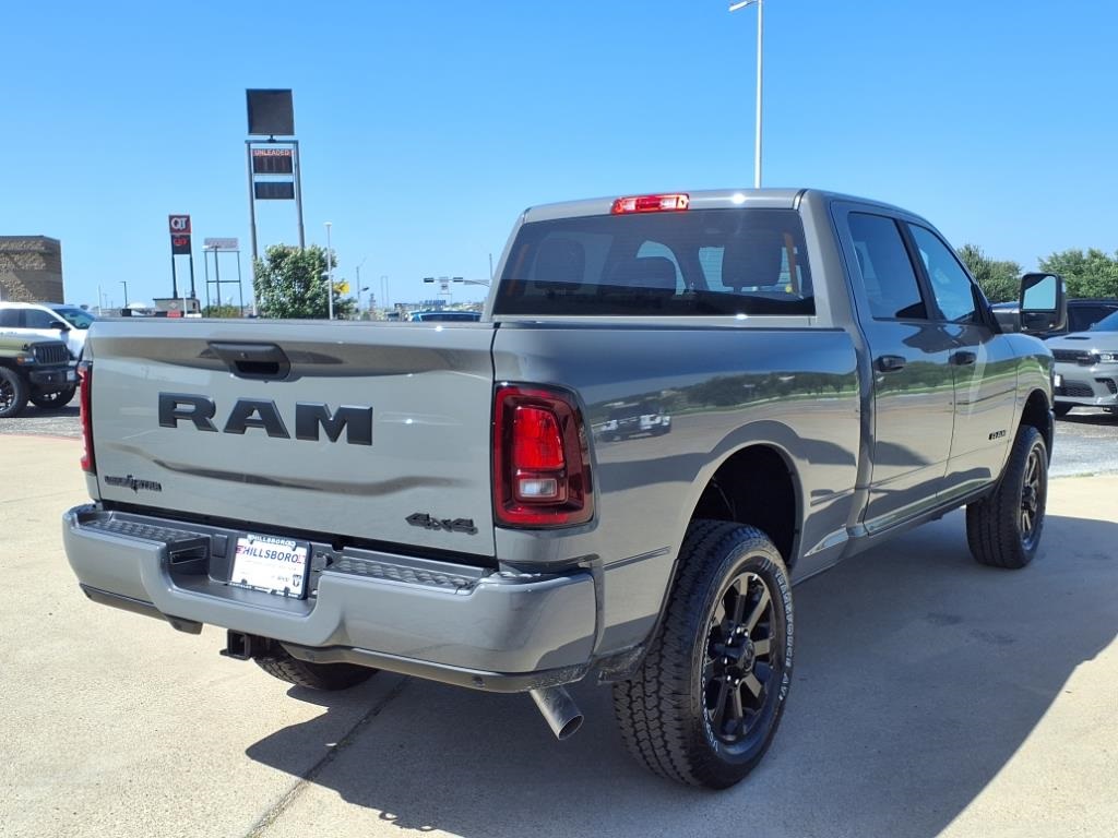 2025 Ram 2500 Big Horn photo 7