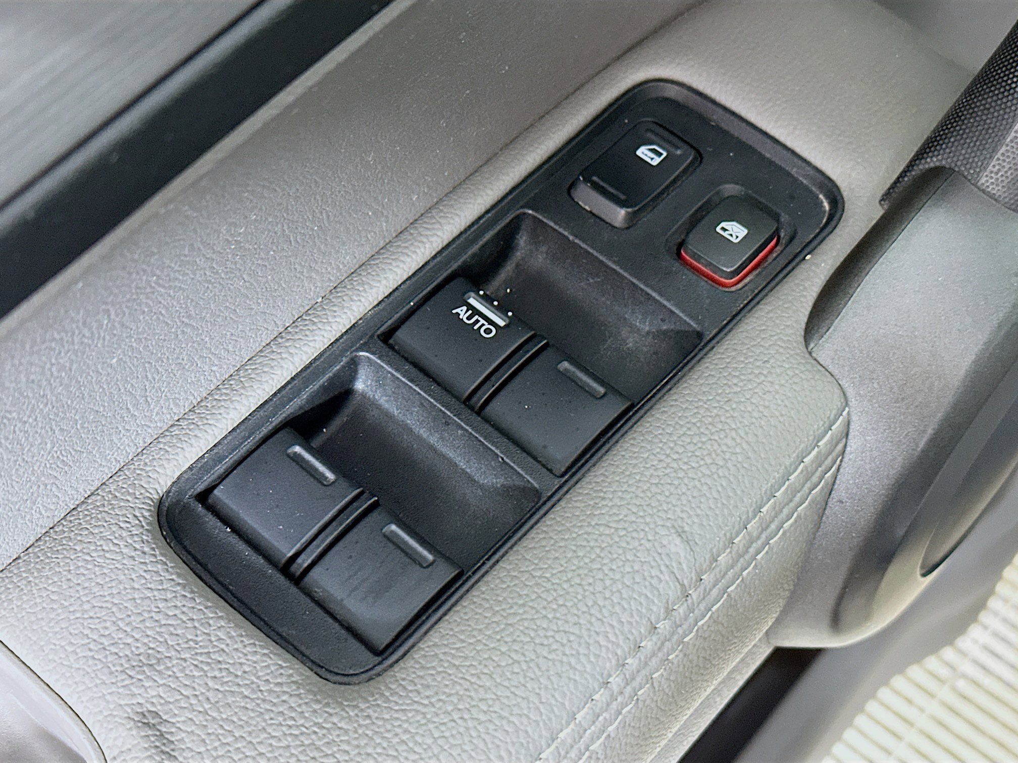 2010 Honda CR-V EX-L photo 14