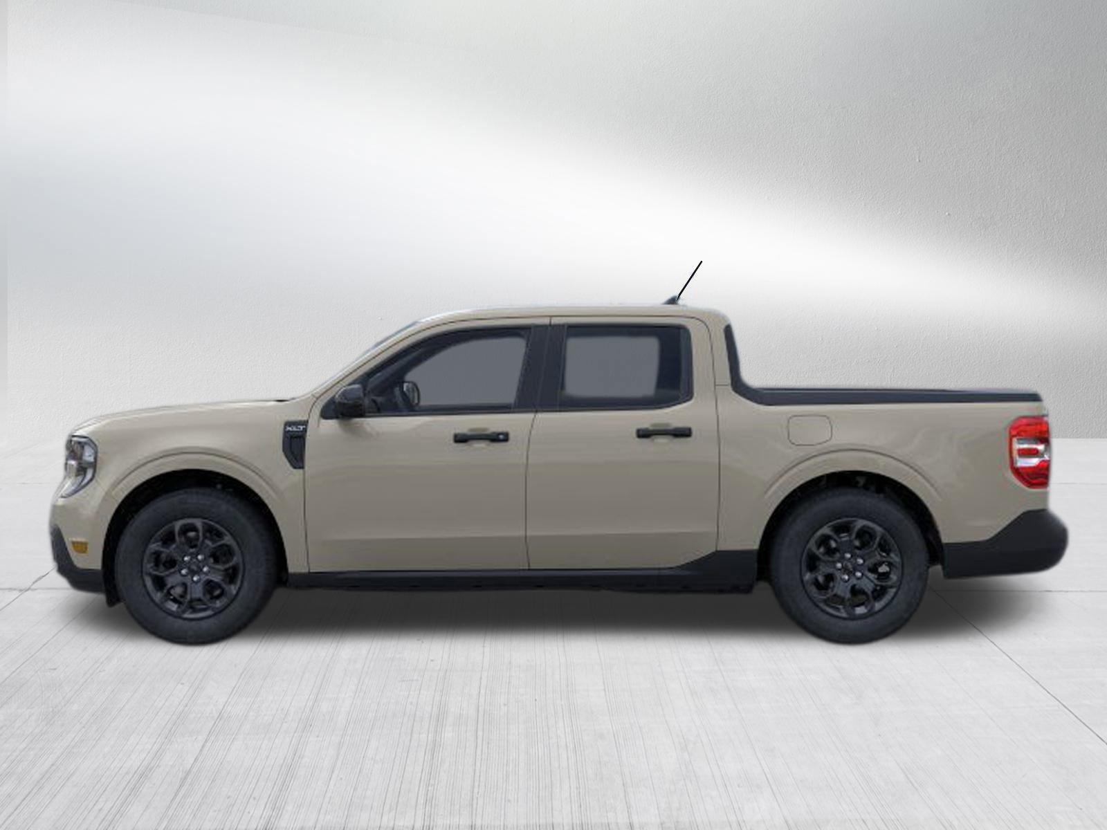 2025 Ford Maverick XLT photo 3