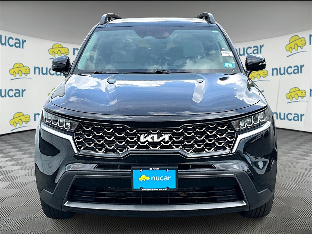 2022 Kia Sorento S photo 2
