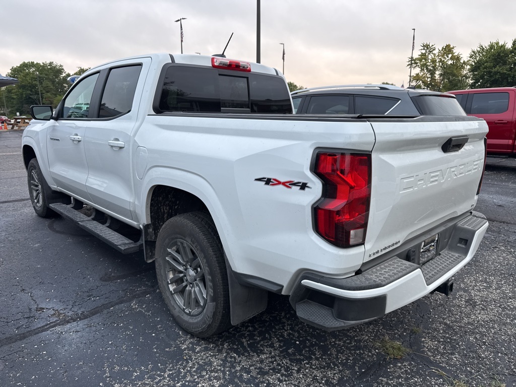 2024 Chevrolet Colorado LT photo 4