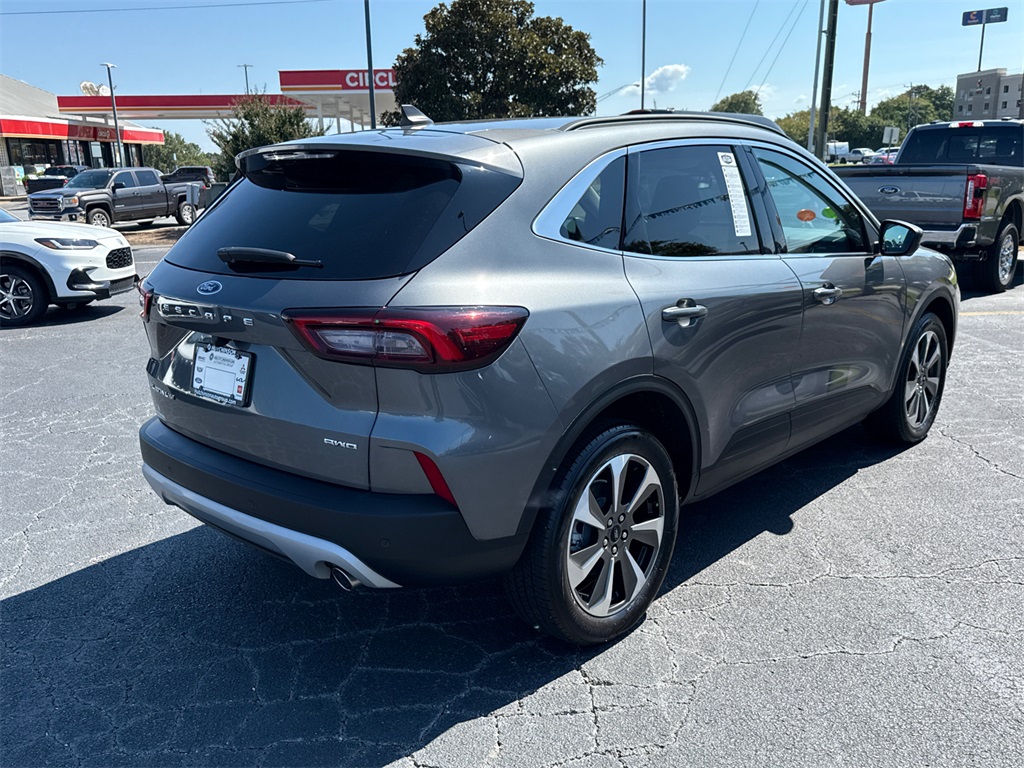 2023 Ford Escape Platinum photo 3