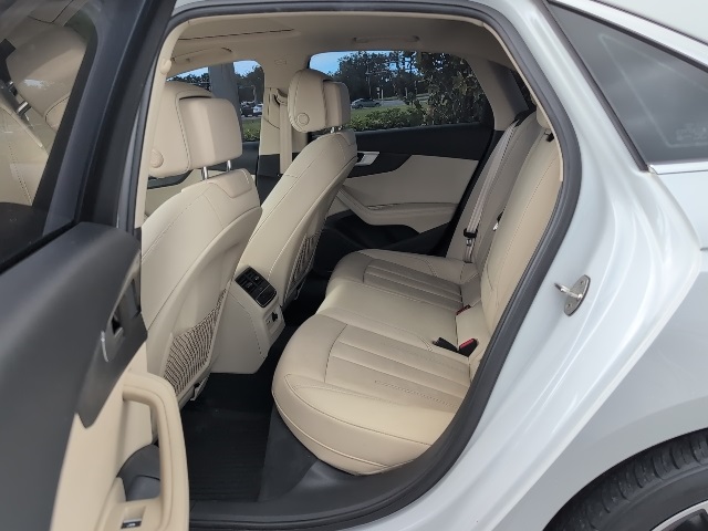 2021 Audi A4 40 Premium Plus Quattro photo 2