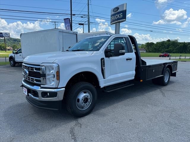 2024 Ford F-350 Super Duty Chassis Cab