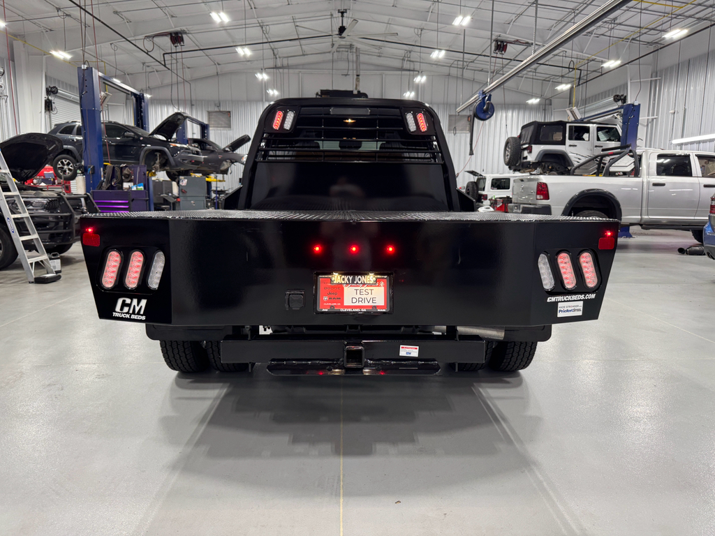 2025 Ram 4500 Tradesman photo 2