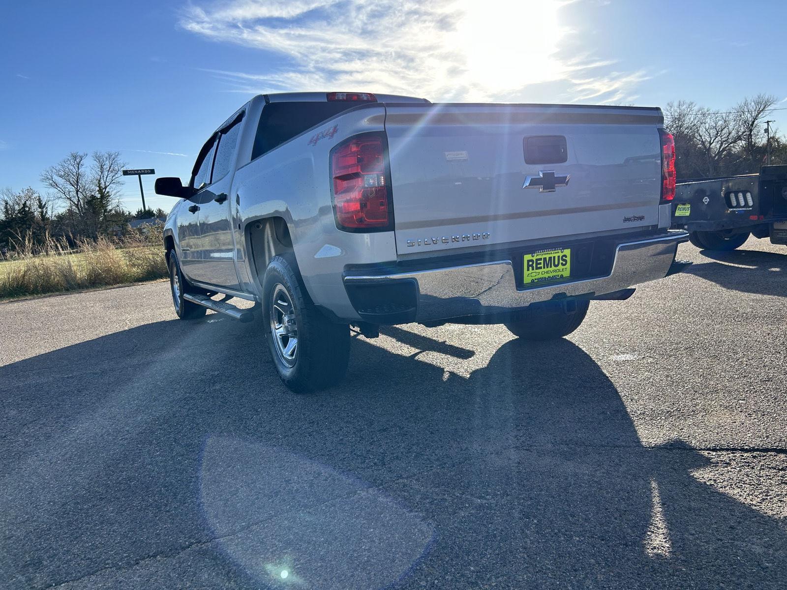 2017 Chevrolet Silverado 1500 LS photo 4