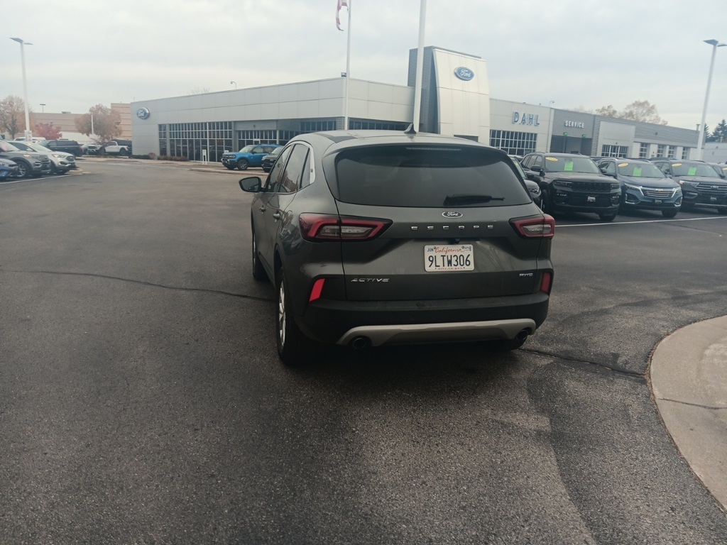 2024 Ford Escape Active photo 2