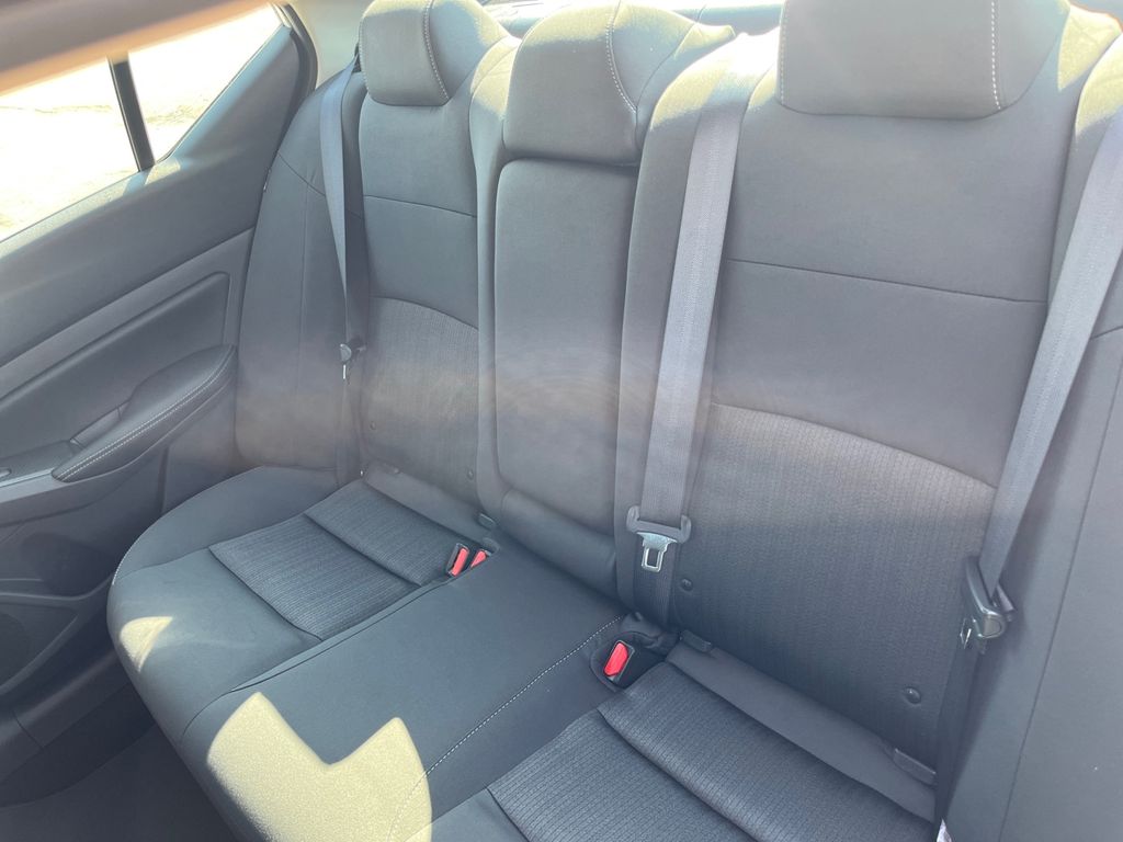 2025 Nissan Altima SV photo 19