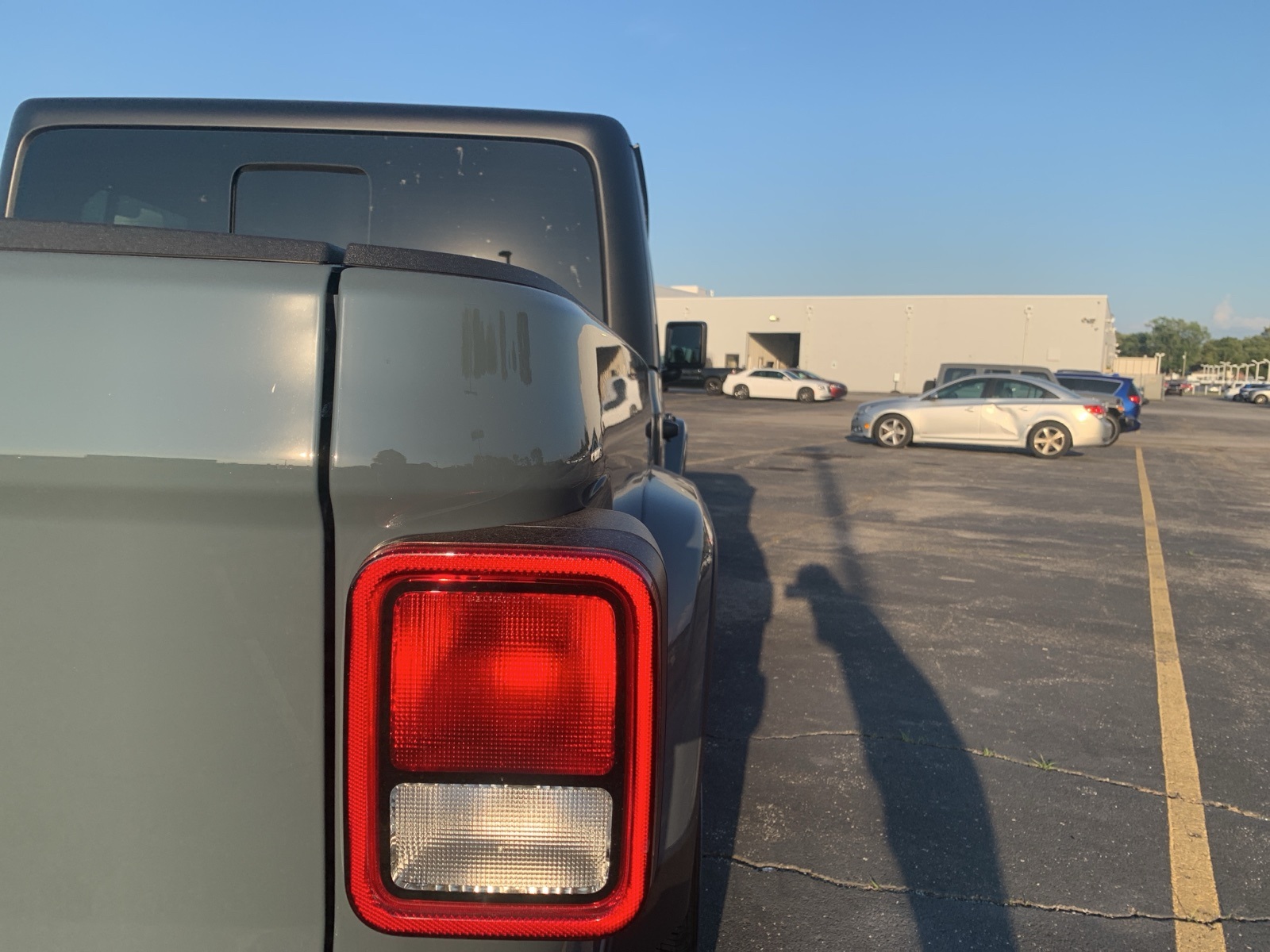 2025 Jeep Gladiator Sport S photo 5