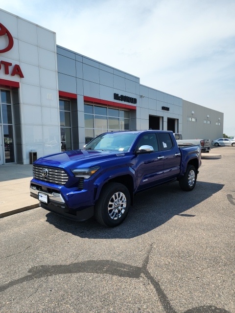 2025 Toyota Tacoma Limited's photo