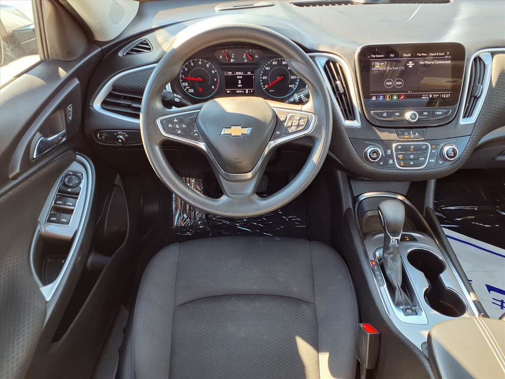 2024 Chevrolet Malibu 1LT photo 3