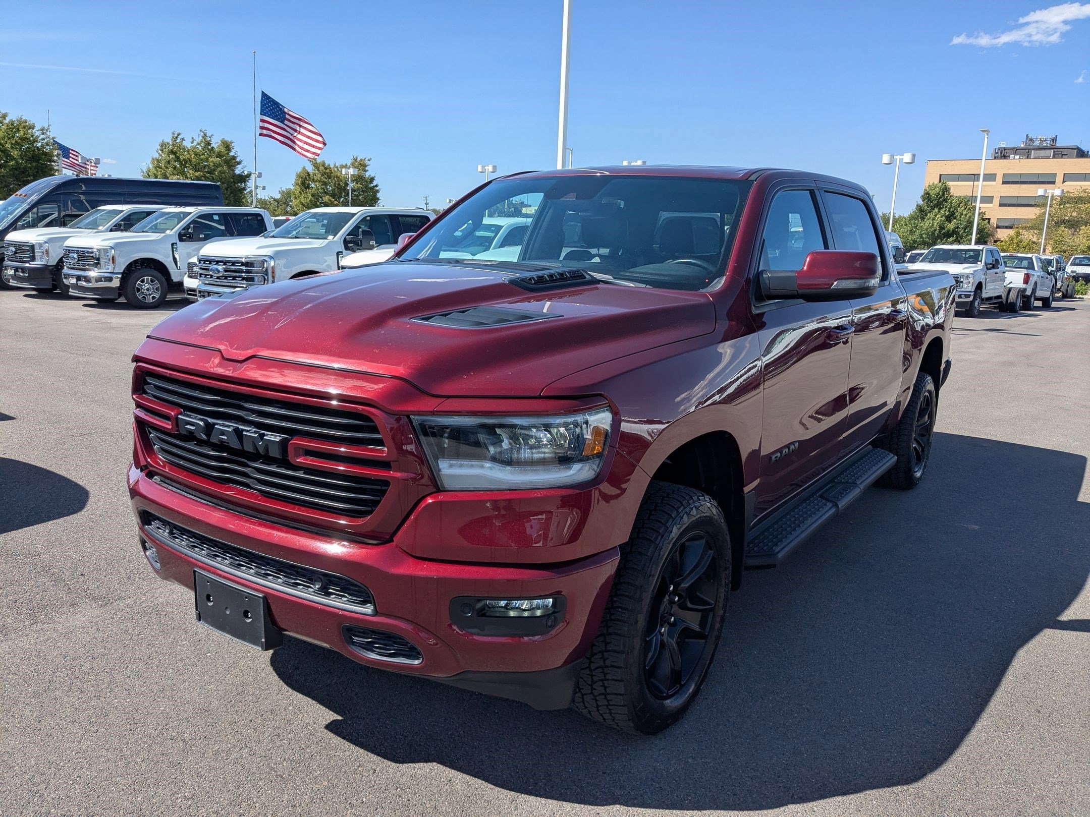 2023 Ram 1500 Sport photo 7