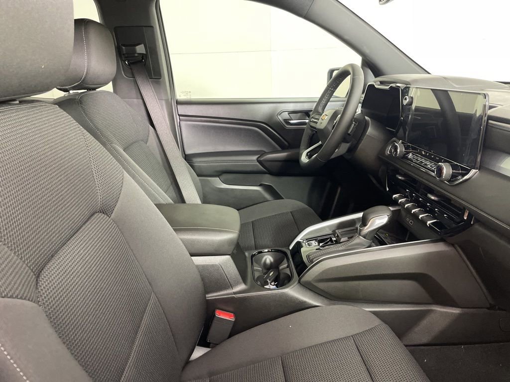 2026 Chevrolet Colorado LT photo 12
