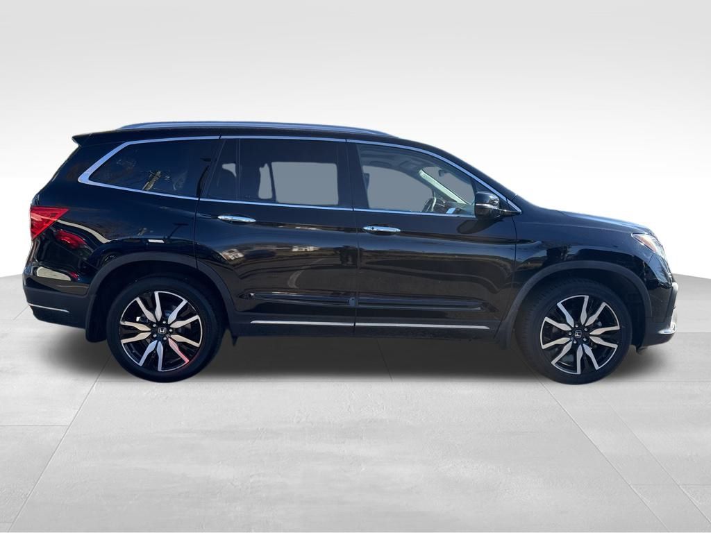 2022 Honda Pilot Elite photo 3
