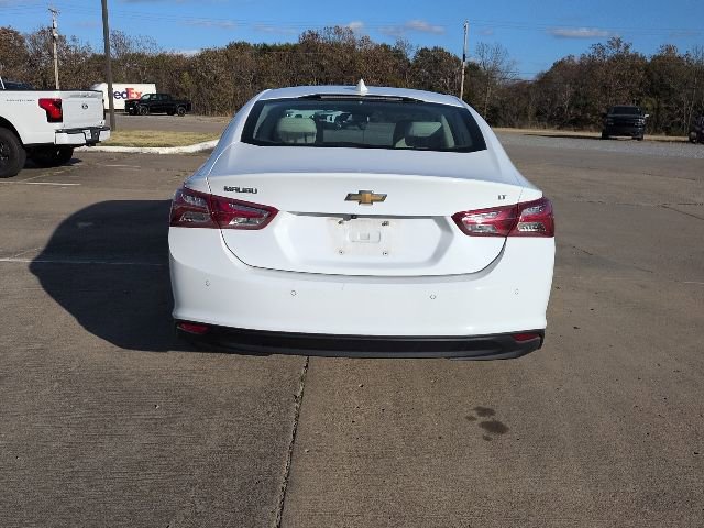 2024 Chevrolet Malibu Premier 2LT photo 4