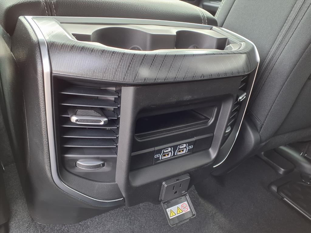 2026 Ram 1500 Big Horn photo 4