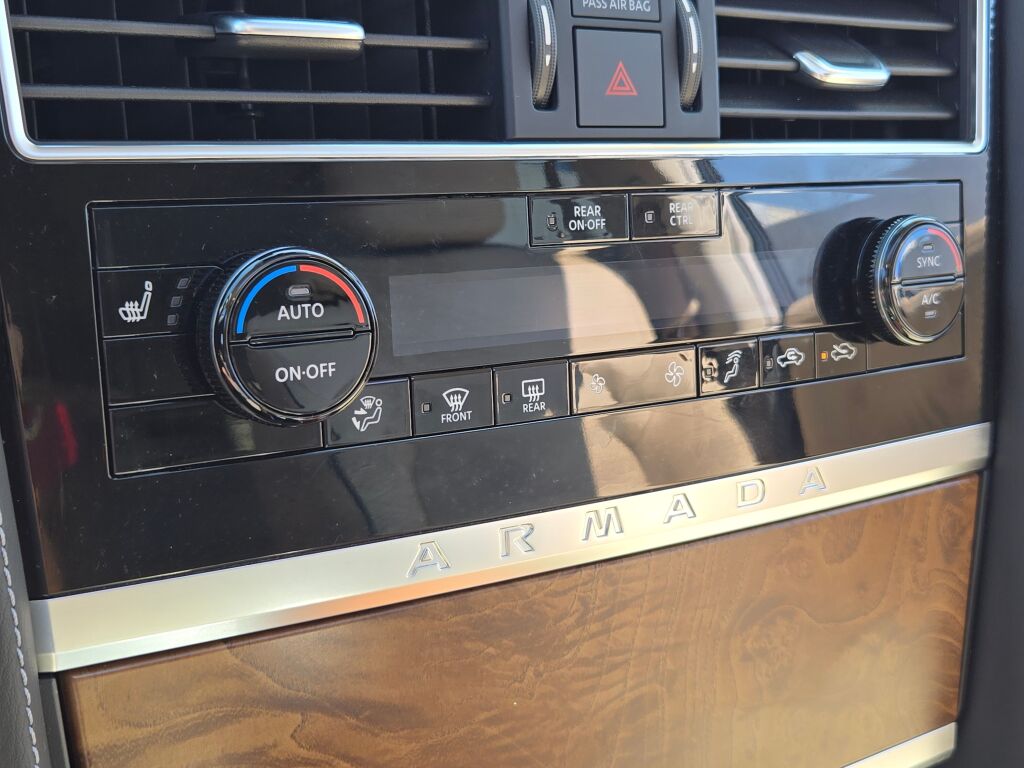 2024 Nissan Armada SL photo 23