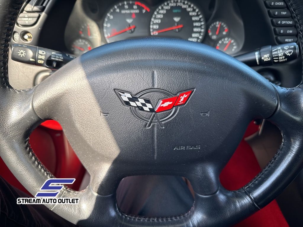 2004 Chevrolet Corvette Base photo 14