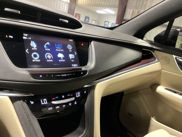 2018 Cadillac XT5 Luxury photo 15