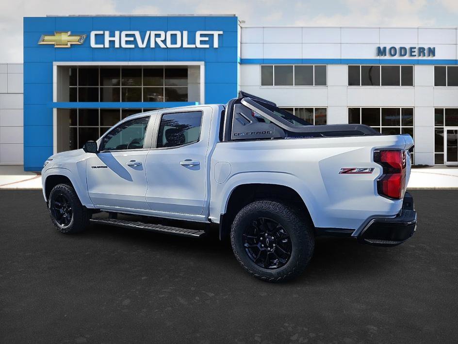 2025 Chevrolet Colorado Z71 photo 3