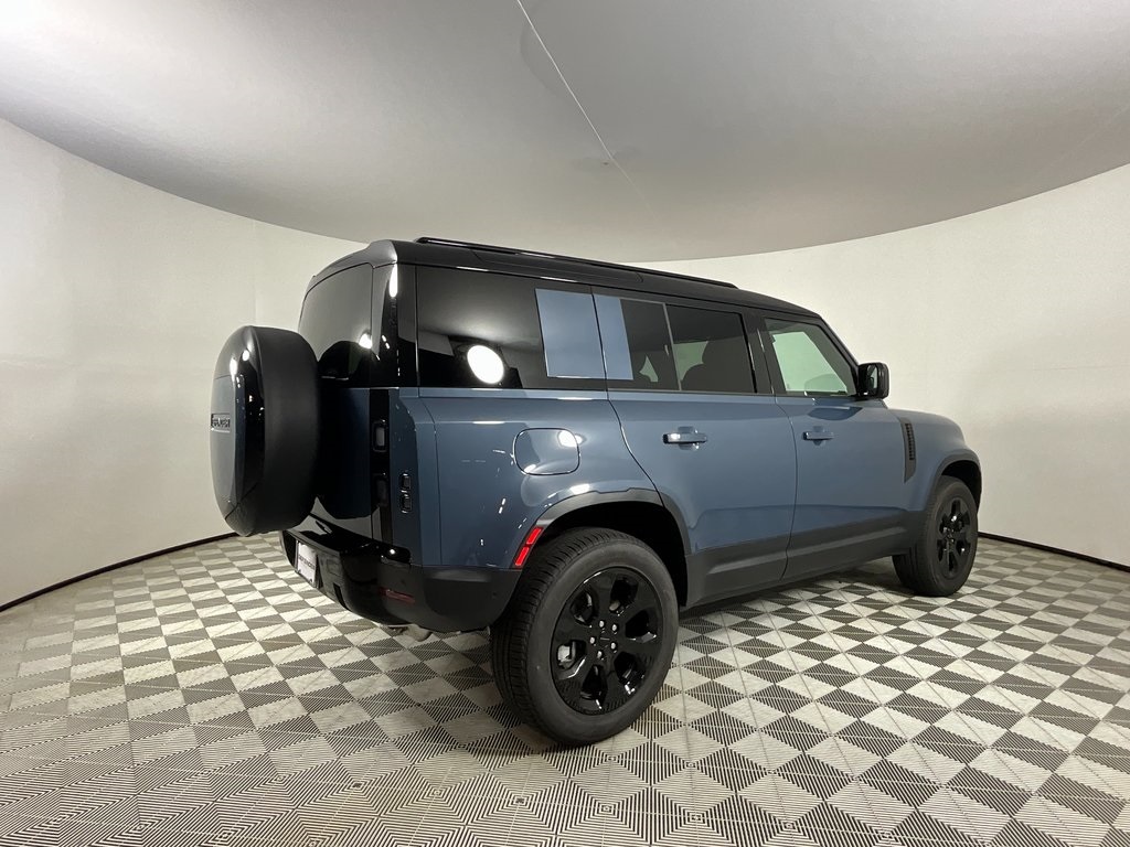 2026 Land Rover Defender 110 S photo 2