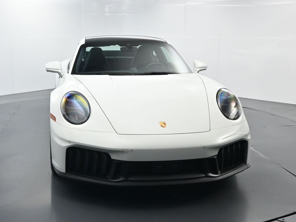 2025 Porsche 911 GTS photo 16