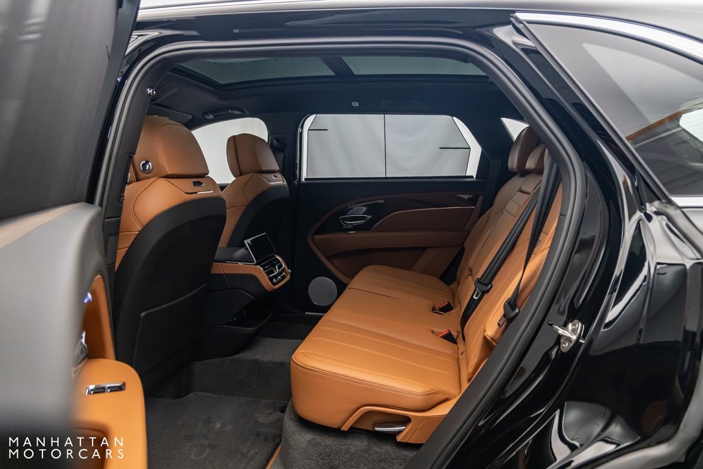2024 Bentley Bentayga EWB photo 20