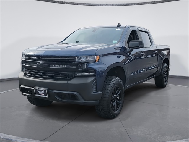 2019 Chevrolet Silverado 1500 LT photo 2