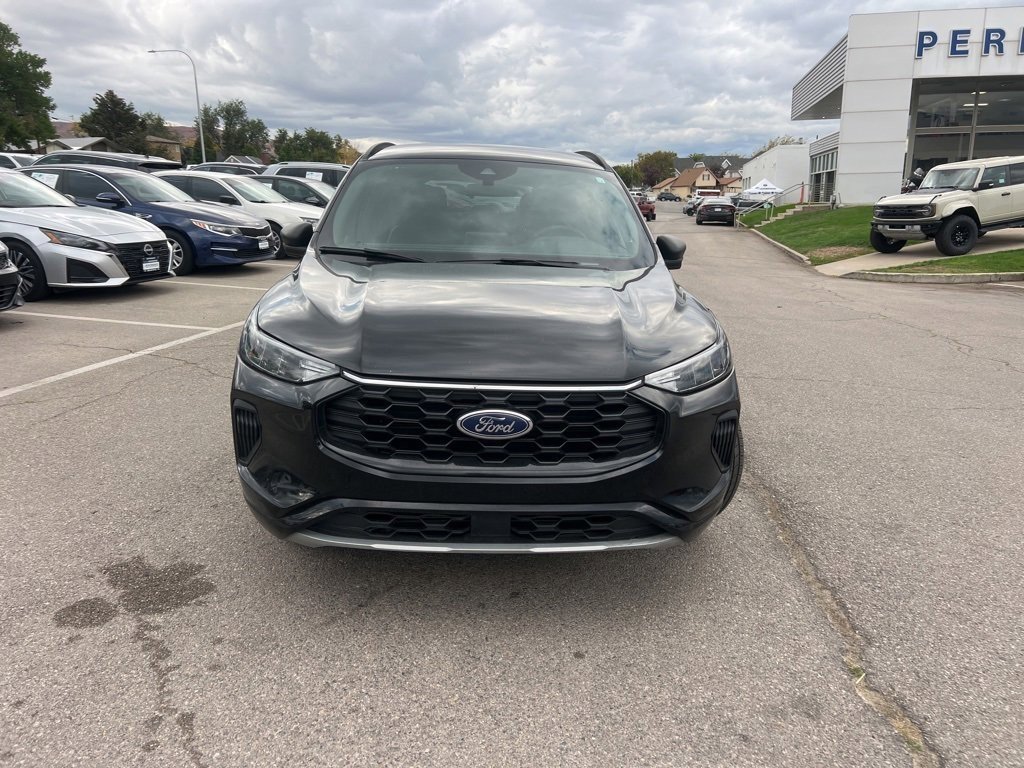 2023 Ford Escape ST-Line photo 14