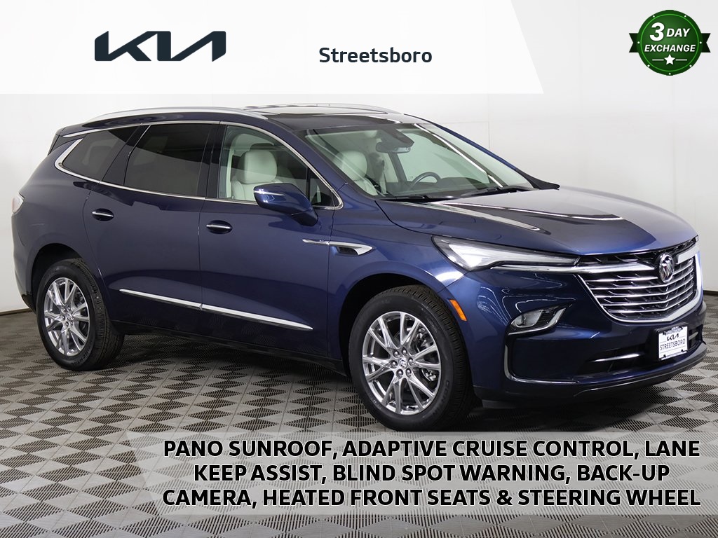 2023 Buick Enclave Essence's photo