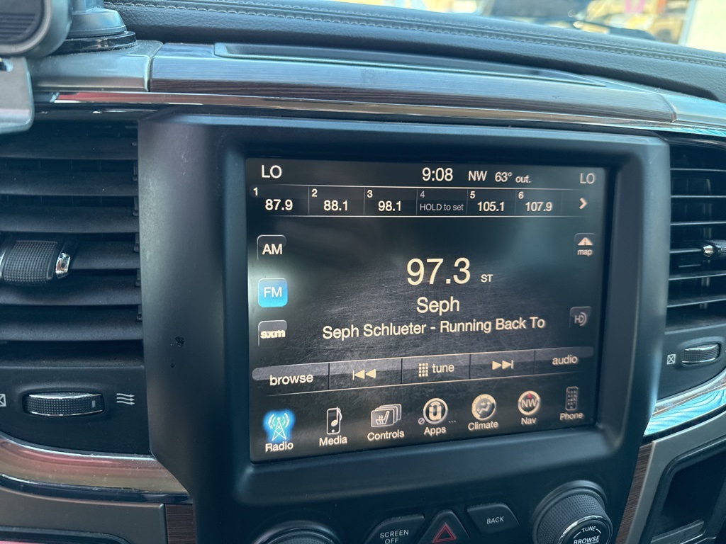 2014 Ram 1500 Laramie photo 22