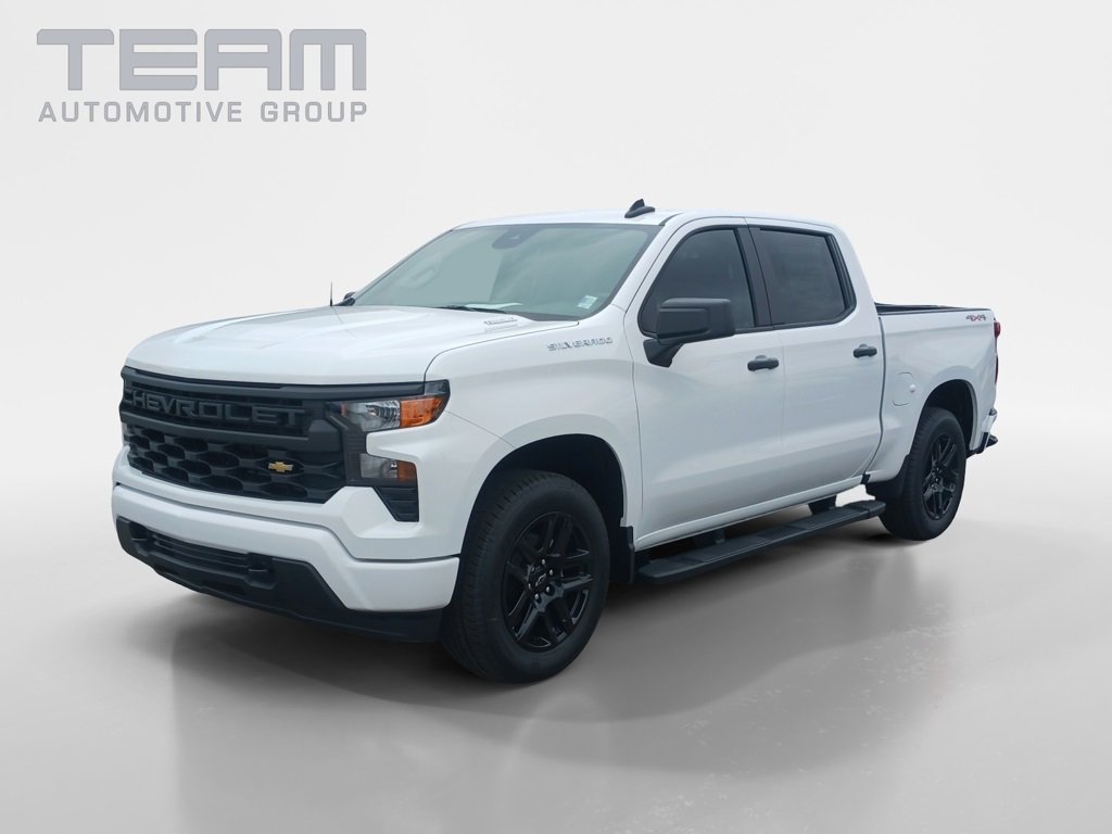 2026 Chevrolet Silverado 1500 Custom photo 2