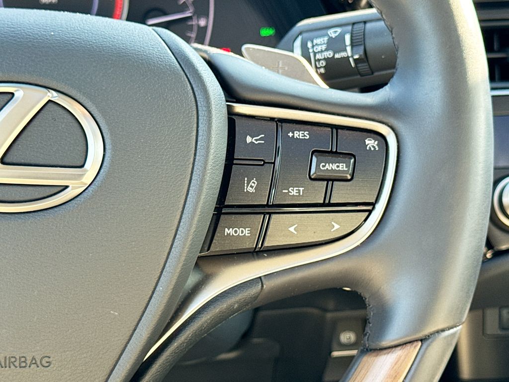 2024 Lexus ES 350 Luxury photo 26
